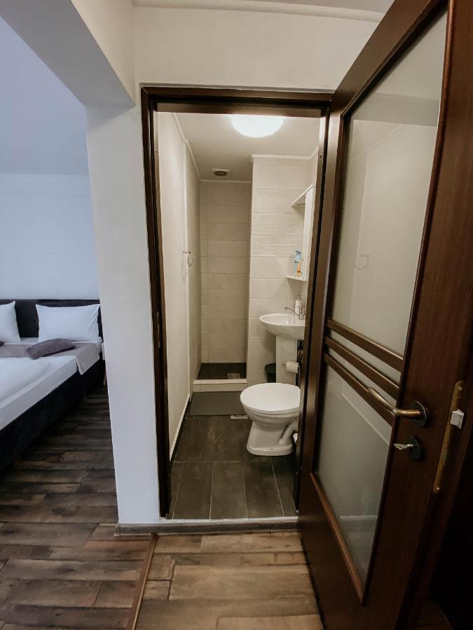 Paulaapartment&Rooms Oradea Exterior photo