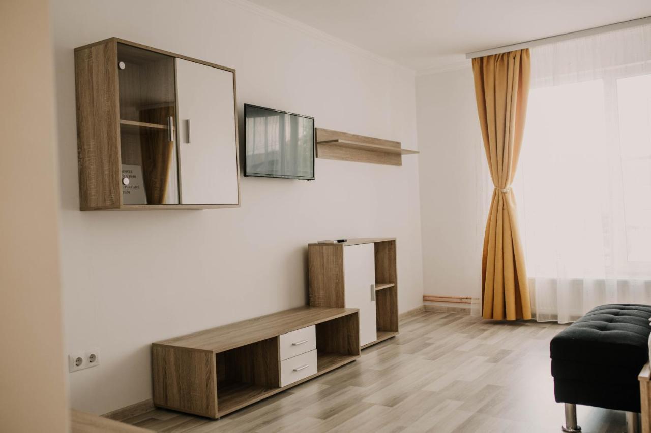 Paulaapartment&Rooms Oradea Exterior photo